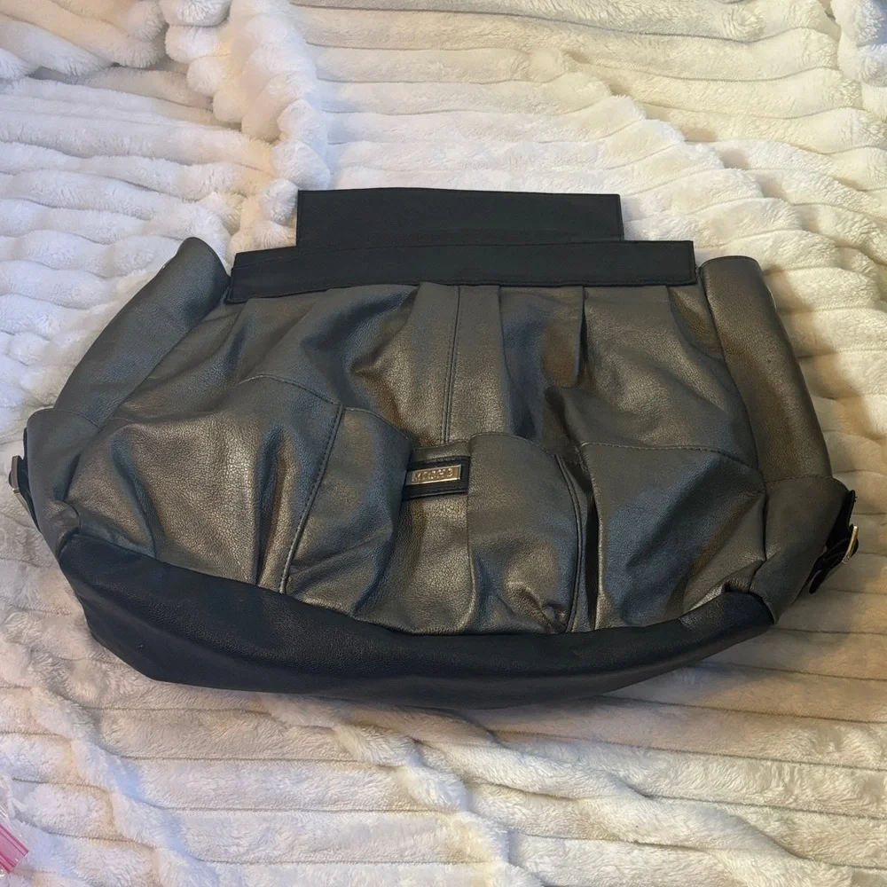 Miche Grey Metallic Prima Faux Leather Shoulder Bag Women Color Grey EUC - Picture 3 of 10